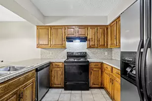 2429 Lakeview Cir, McKinney, TX 75072 - Photo 8