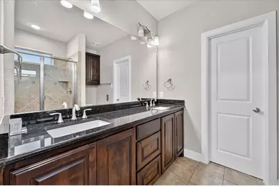 7840 Renderbrook Bend, Irving, TX 75063 - Photo 30