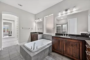7840 Renderbrook Bend, Irving, TX 75063 - Photo 14