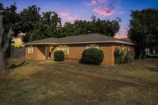 205 Rabbit Run, Woodway, TX 76712 - Photo 2