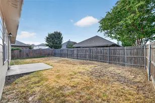 320 Chalkstone Dr, Fort Worth, TX 76131 - Photo 24