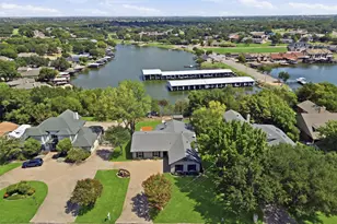 5123 Fairway Cir, Granbury, TX 76049 - Photo 2
