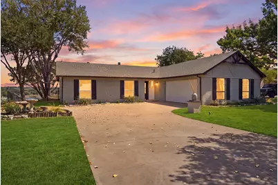 5123 Fairway Circle, Granbury, TX 76049 - Photo 1