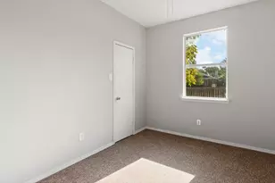 1025 Buffalo Springs Dr, Fort Worth, TX 76140 - Photo 20