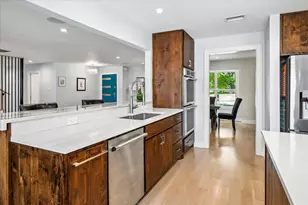 14010 Carillon Dr, Dallas, TX 75240 - Photo 16