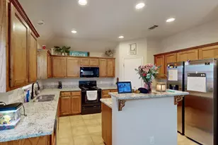 337 Grace Cir, Hurst, TX 76053 - Photo 10
