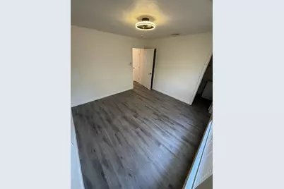 2637 W Randol Mill Road #2639-B, Arlington, TX 76012 - Photo 4