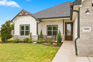 9800 Bridlewood Ln, Waco, TX 76708 - Photo 2