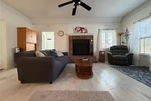 209 S Canton St, Mexia, TX 76667 - Photo 14