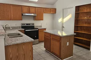 5901 Rising Meadow Dr, Arlington, TX 76018 - Photo 8