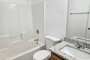 5901 Rising Meadow Dr, Arlington, TX 76018 - Photo 14