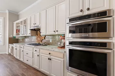 921 Fairway View Drive, Mansfield, TX 76063 - Photo 10