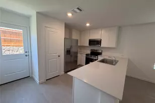 5330 Cinnamon Ln, Princeton, TX 75407 - Photo 6