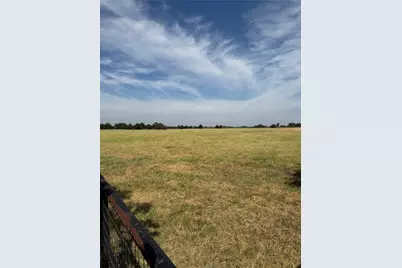 215 Batey, Collinsville, TX 76233 - Photo 10