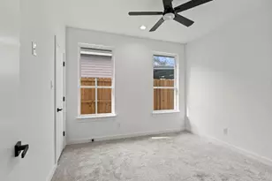 3625 Mt Royal St, Dallas, TX 75211 - Photo 20