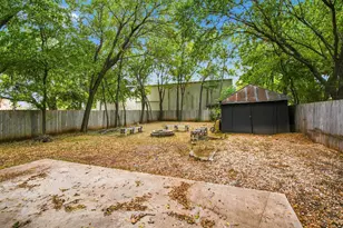 203 N Pendell Ave, Cleburne, TX 76033 - Photo 20