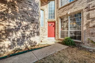 2116 Pritchard Dr, Grapevine, TX 76051 - Photo 2