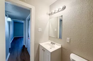808 Blaylock Dr, Dallas, TX 75203 - Photo 18