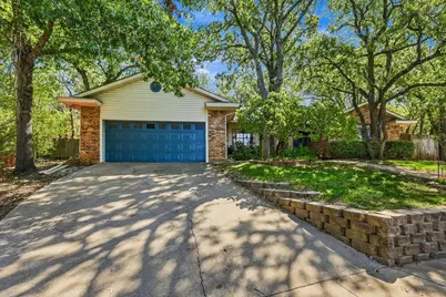 3232 Prince Court, Bedford, TX 76021 - Photo 2