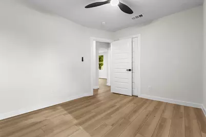 3216 Sharon Street, Dallas, TX 75211 - Photo 10