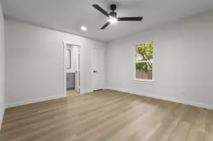 3216 Sharon St, Dallas, TX 75211 - Photo 6