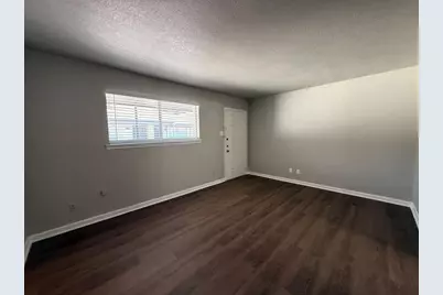 808 Blaylock Drive #202, Dallas, TX 75203 - Photo 6