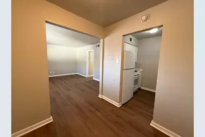 808 Blaylock Drive #202, Dallas, TX 75203 - Photo 8