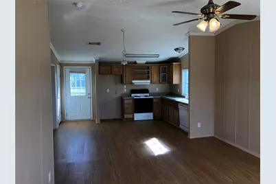 118 Windy Creek Court, Springtown, TX 76082 - Photo 2
