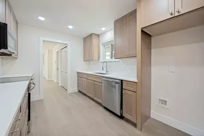 6904 Jewell Avenue, Fort Worth, TX 76112 - Photo 2
