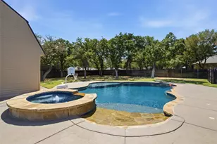 116 Timberview Dr, Graham, TX 76450 - Photo 2
