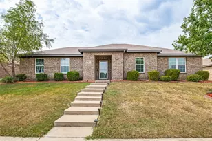 4022 Meadow Canyon Dr, Lancaster, TX 75146 - Photo 1