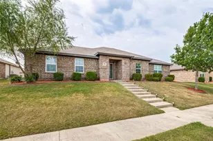 4022 Meadow Canyon Dr, Lancaster, TX 75146 - Photo 2