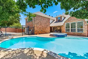 421 Soren Dr, Murphy, TX 75094 - Photo 2