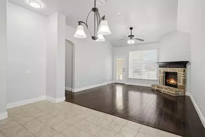 916 Llano Falls Drive, McKinney, TX 75071 - Photo 10