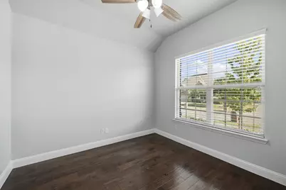 916 Llano Falls Drive, McKinney, TX 75071 - Photo 14