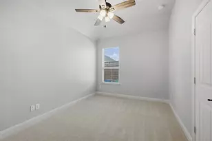 916 Llano Falls Dr, McKinney, TX 75071 - Photo 24