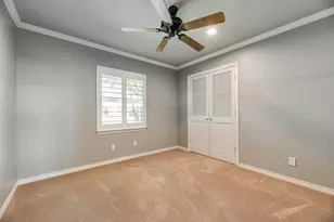 9911 Hurley Way, Dallas, TX 75220 - Photo 10
