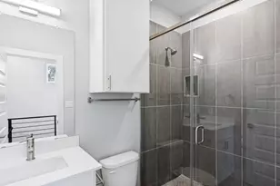 1042 Rosemont St, Austin, TX 78723 - Photo 16