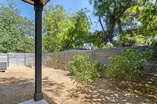 1042 Rosemont St, Austin, TX 78723 - Photo 22
