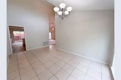742 Hummingbird Circle, Lewisville, TX 75067 - Photo 10