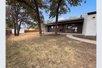 742 Hummingbird Circle, Lewisville, TX 75067 - Photo 30
