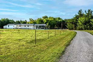 2004 Flowing Wells Rd, Pottsboro, TX 75076 - Photo 22