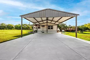 2004 Flowing Wells Rd, Pottsboro, TX 75076 - Photo 4