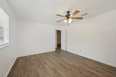 821 E Glendale St., Crowley, TX 76036 - Photo 14
