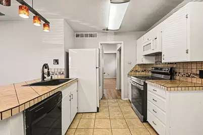 3720 Stanley Avenue, Fort Worth, TX 76110 - Photo 10