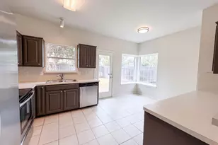 1406 Diorio Dr, Lewisville, TX 75067 - Photo 2