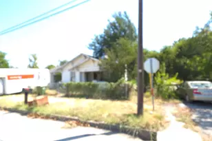 602 NW 4th Ave, Mineral Wells, TX 76067 - Photo 2