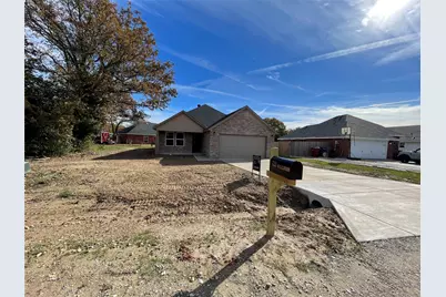 721 Hillburn, West Tawakoni, TX 75474 - Photo 2