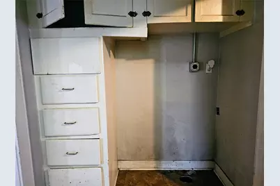 2612 Wilkinson Avenue, Fort Worth, TX 76103 - Photo 2