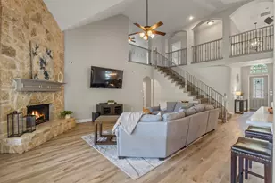 13909 Sparrow Hill Dr, Little Elm, TX 75068 - Photo 8